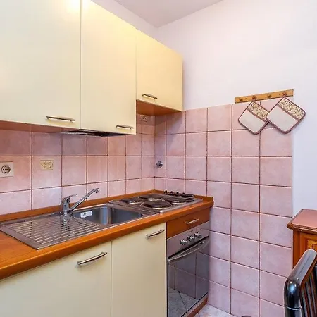 Fernando Apartman *